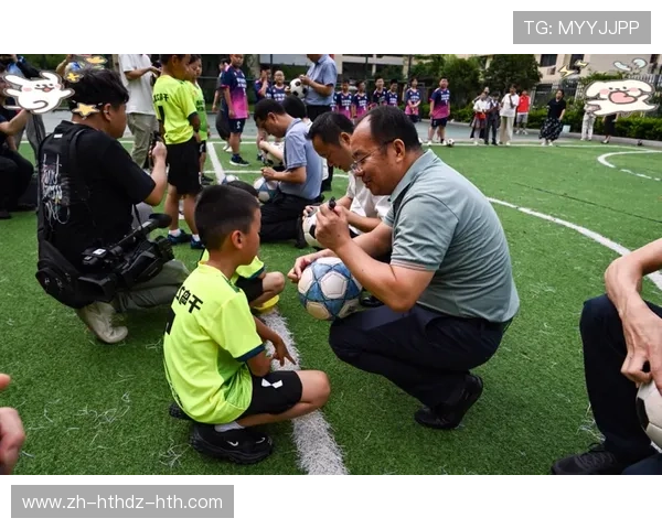 足球留守儿童关怀项目是否通过校园联赛实现长期心理陪伴