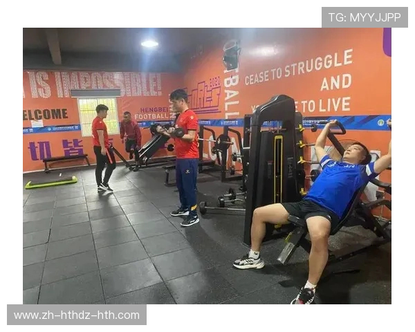 足球训练中的高强度对抗与实战演练